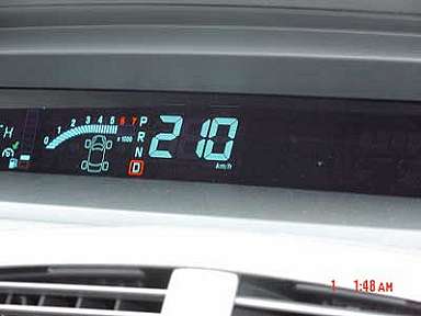 Höchstgeschwindigkeit - 210 km/h. Höchstgeschwindigkeit - 210 km/h.