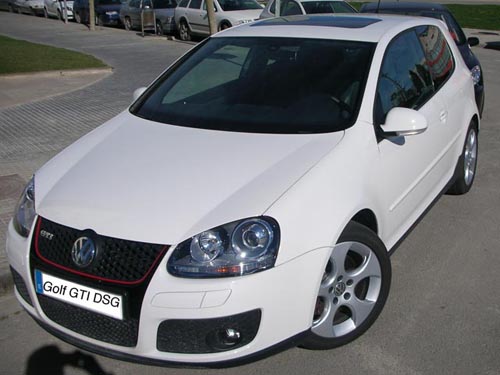 Der Golf GTI mit Schiebedach. Schiebedach bei dem Golf GTI.
