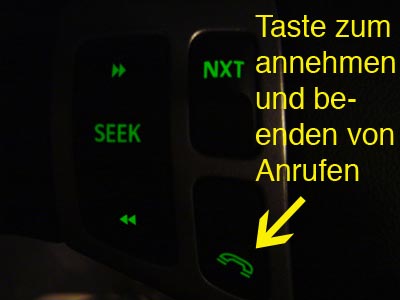 Telefontaste am Lenkrad zum annehmen und beenden von Anrufen. Telefontaste am Lenkrad zum annehmen und beenden von Anrufen.