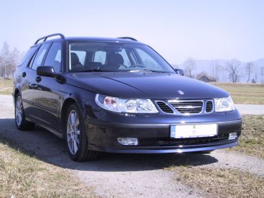 Frontansicht meines Saab 95 Aero. 