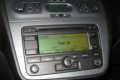 Display von Radio/Navi im MP3-Betrieb ("CD" bedeutet den Start der Wiedergabe vom 1 GB No-Name MP3-Stick). 