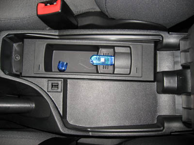 Der 1 GB-USB-Stick in Aktion. Der 1 GB-USB-Stick in Aktion.