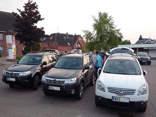 SUV-Gruppenbild: Forester Active, Forester Comfort und Qashqai +2. 