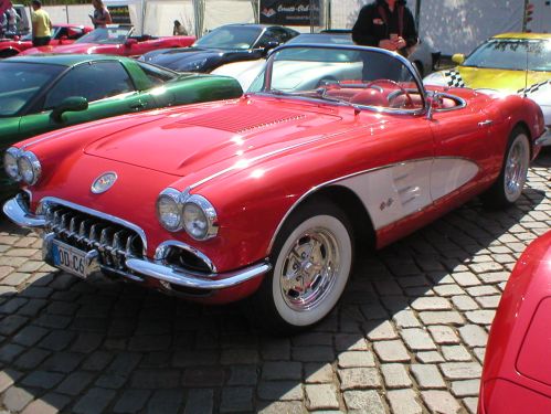 Rote Corvette C1 (1958-1960) vom Corvette-Club-Hamburg. Corvette C1 vom Corvette-Club-Hamburg.