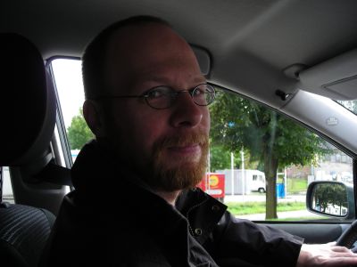 Lutz Lemke im Toyota Corolla Verso. Fahrer in einem Toyota Corolla Verso Executive 2.2 D-Cat mit 177 PS.