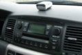 Knarzendes Radio im Corolla. 