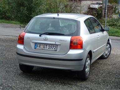 Reparierter Corolla nach Parkschaden. Reparierter Corolla nach Parkschaden.