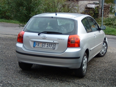 Reparierter Corolla nach Parkschaden. 