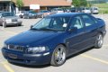 Dunkelblauer Volvo S40 T4 mit dezentem Tuning. 