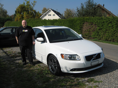 Der Volvo S40 T5 mit seinem stolzen Besitzer. 