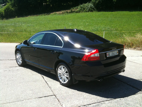 Der Volvo S80 V8 AWD in der Heckansicht. 