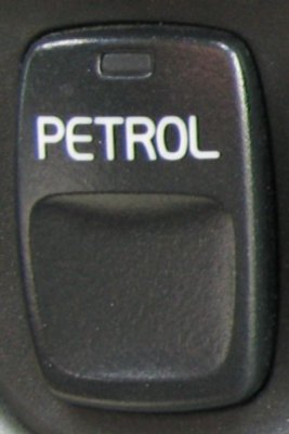 Umschalter Gas/Benzin. Umschalter Gas/Benzin.