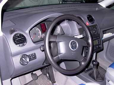 Konsole / Cockpit des VW Caddy Life. Konsole / Cockpit des VW Caddy Life.