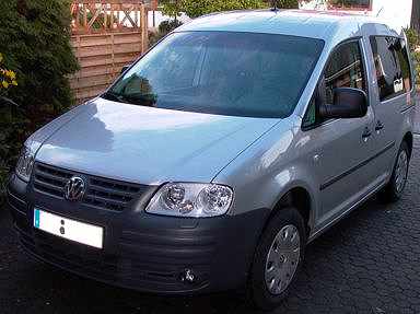 Caddy von schräg vorne. Caddy von schräg vorne.