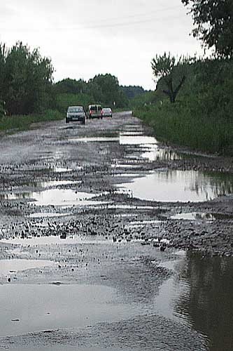 Aufgebrochene Straße. Aufgebrochene Straße.