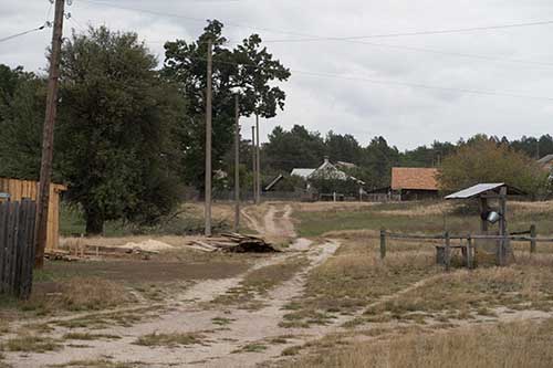 ukrainische Dorfstraße. 