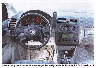 Innenansicht des VW Touran. 