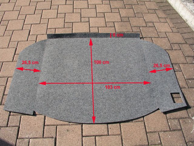 Fertig geschnittener Teppich für Boden und Seitenteile. Fertig geschnittener Teppich für Boden und Seitenteile.