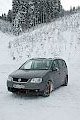 VW Touran im Schnee. 