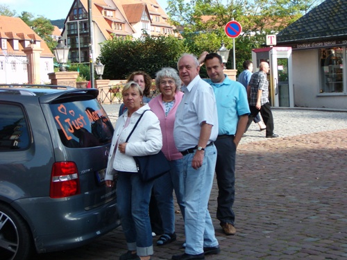 Fahrzeugübergabe im Odenwald. 