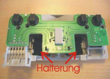 Bei der W8 Leuchte sind zwei Halterungen vorhanden. Bei der W8 Leuchte sind zwei Halterungen vorhanden.