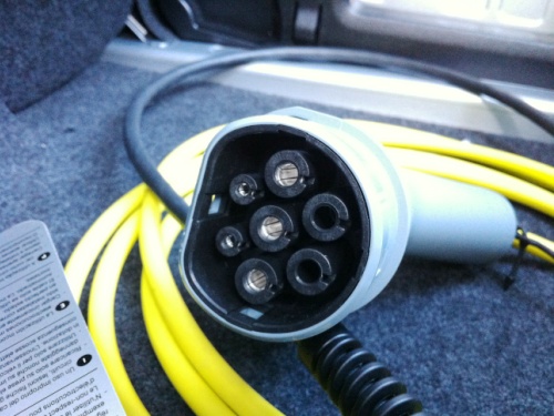 Stecker vom Ladekabel. Stecker vom Ladekabel.