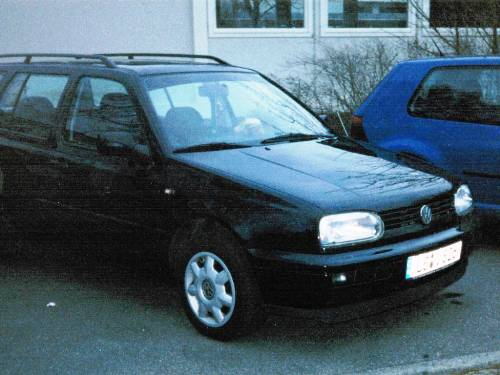 Mein erstes Auto, ein Golf III Variant. Golf III Variant in schwarz.